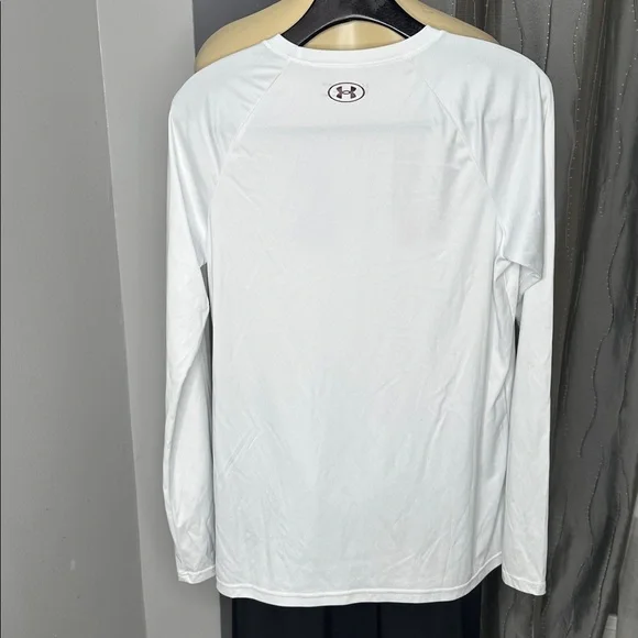 Under Armour Men's Sz YXL White Long Sleeve Tee with Red Logo - Picture 4 of 5